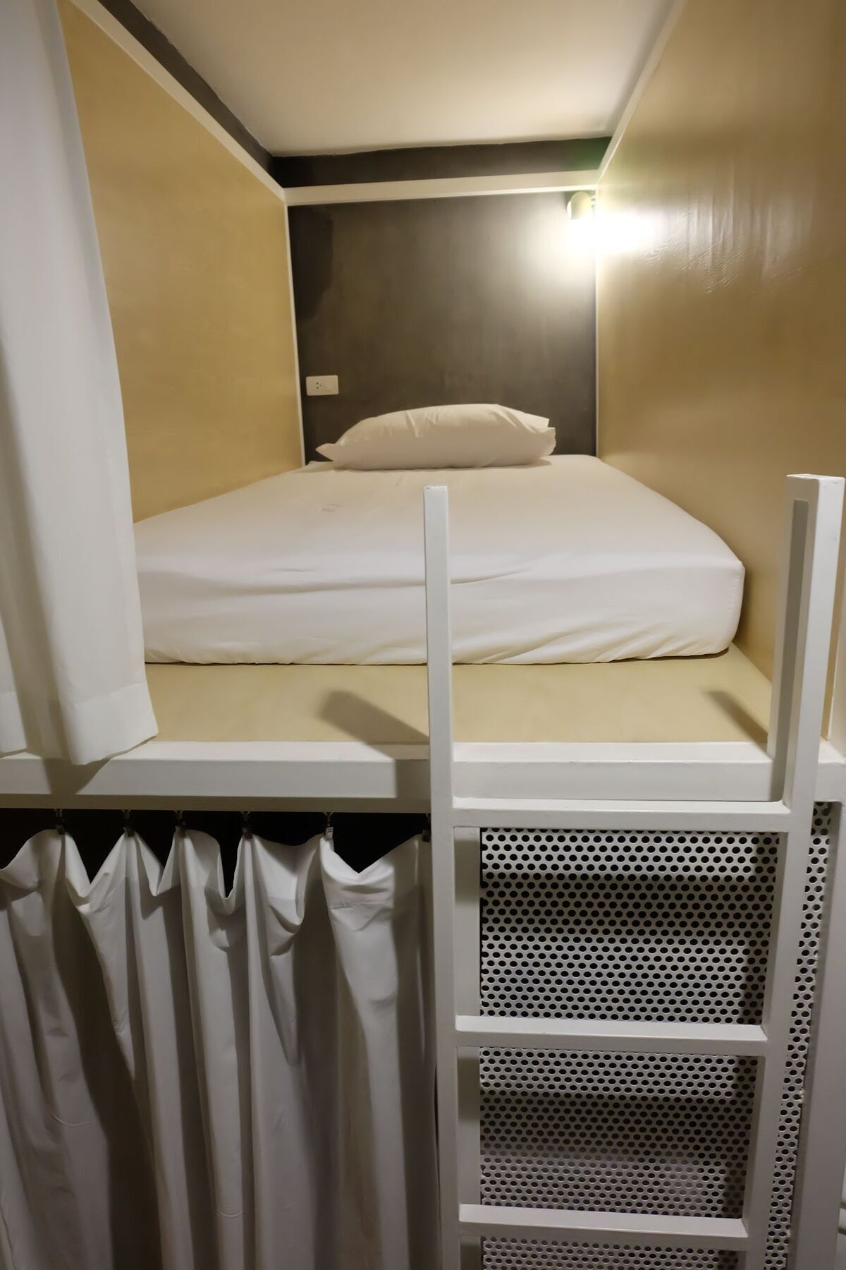 On The Bed Hostel Bangkok Luaran gambar